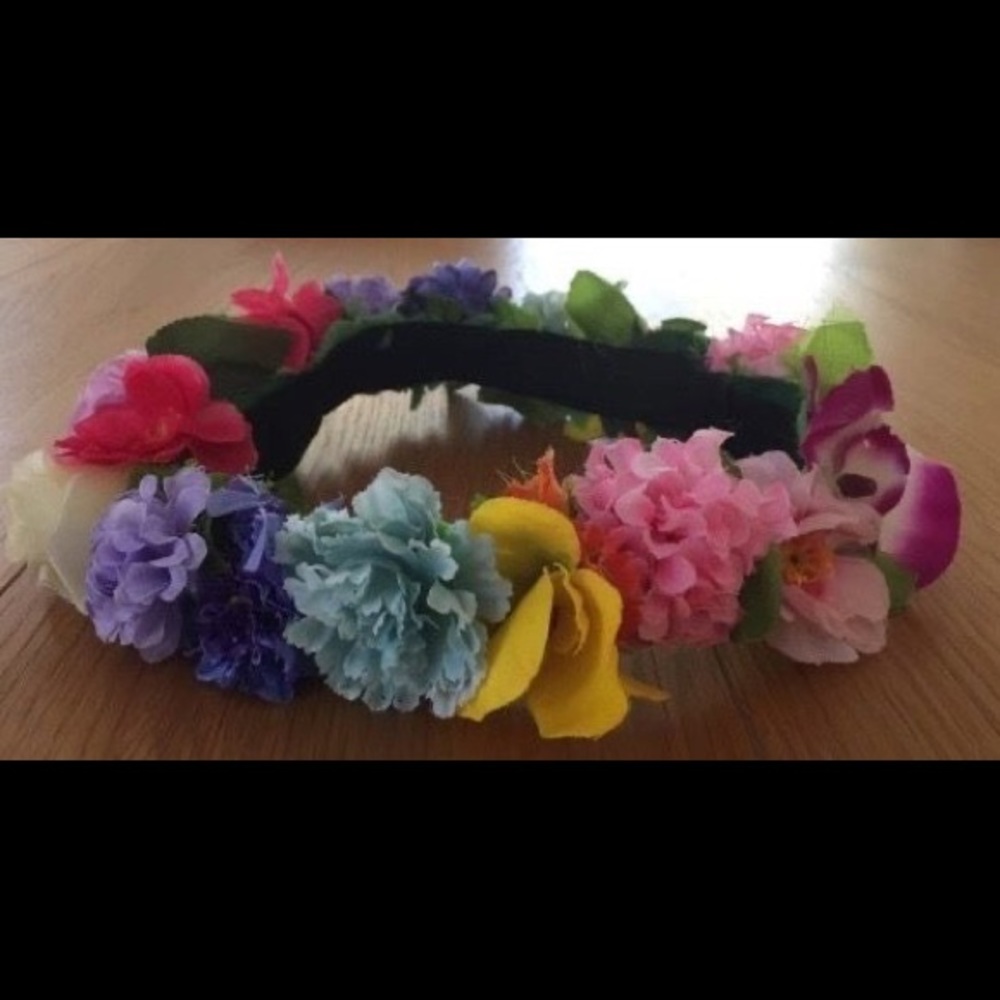 Handmade floral crown - Picture 6 of 6